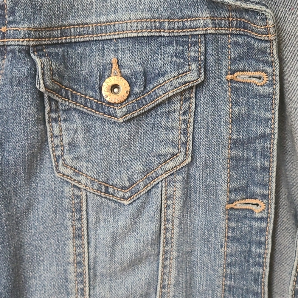Forever 21 Jean Jacket - Picture 4 of 8